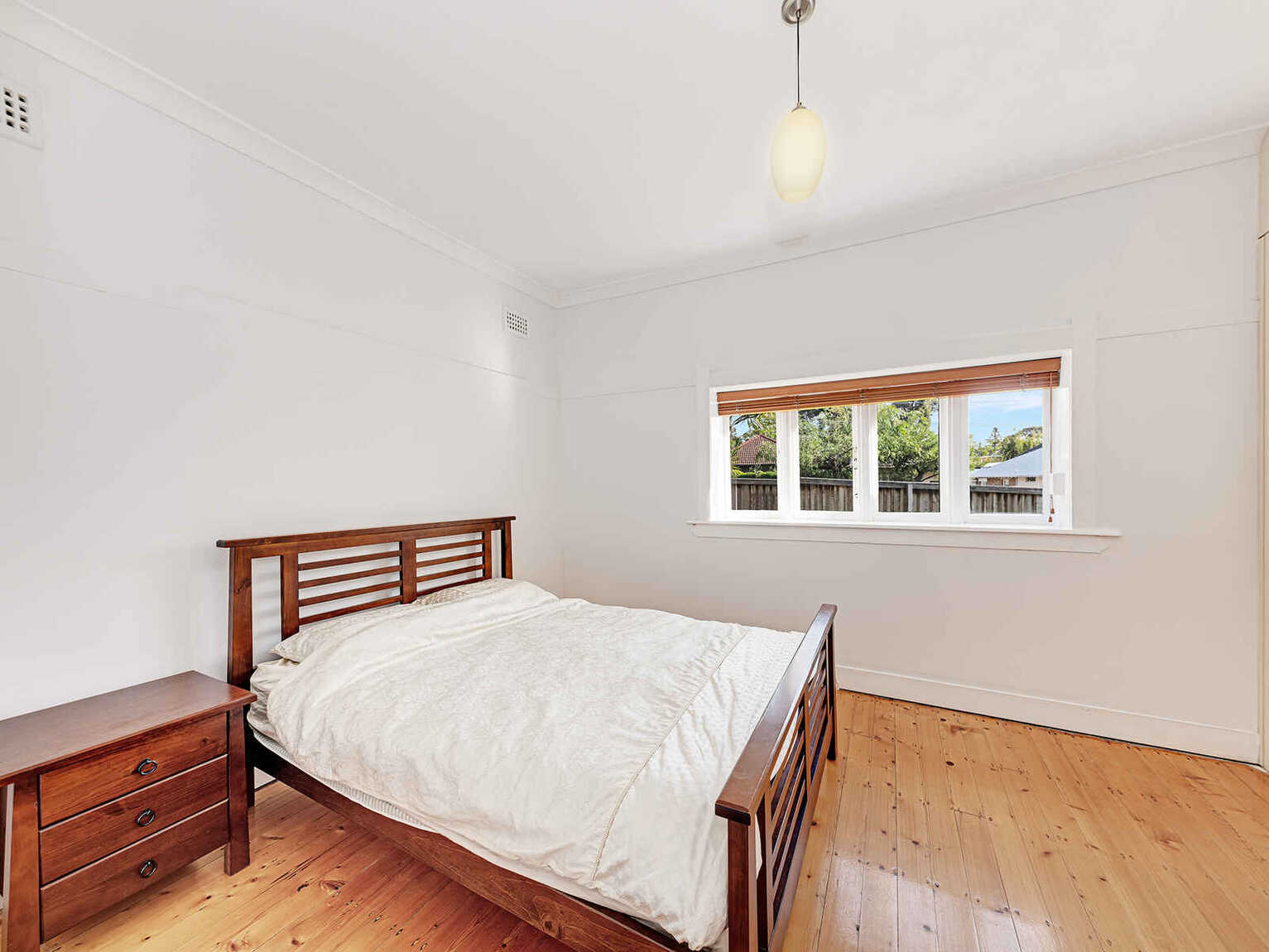 107 Eastern Valley Way Castlecrag