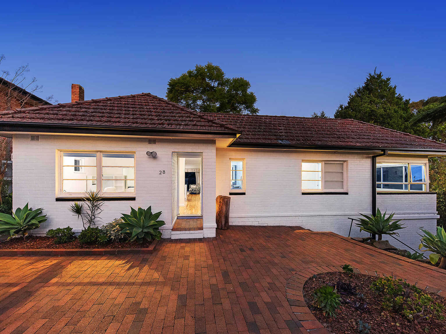 28 Morotai Crescent Castlecrag 28 Morotai Crescent Castlecrag