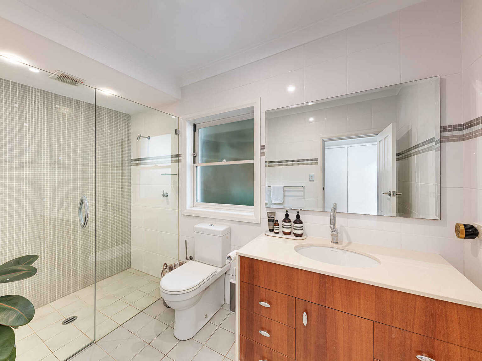 28 Weemala Road Northbridge 28 Weemala Road Northbridge