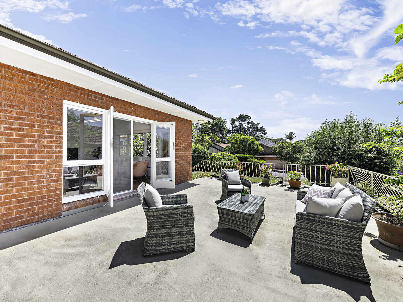 10 Kiola Road Northbridge