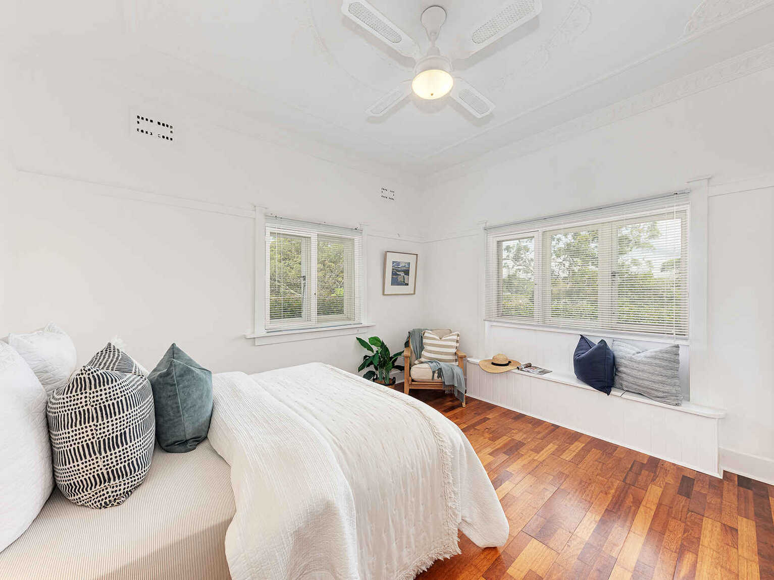 37 Strathallen Avenue Northbridge 37 Strathallen Avenue Northbridge