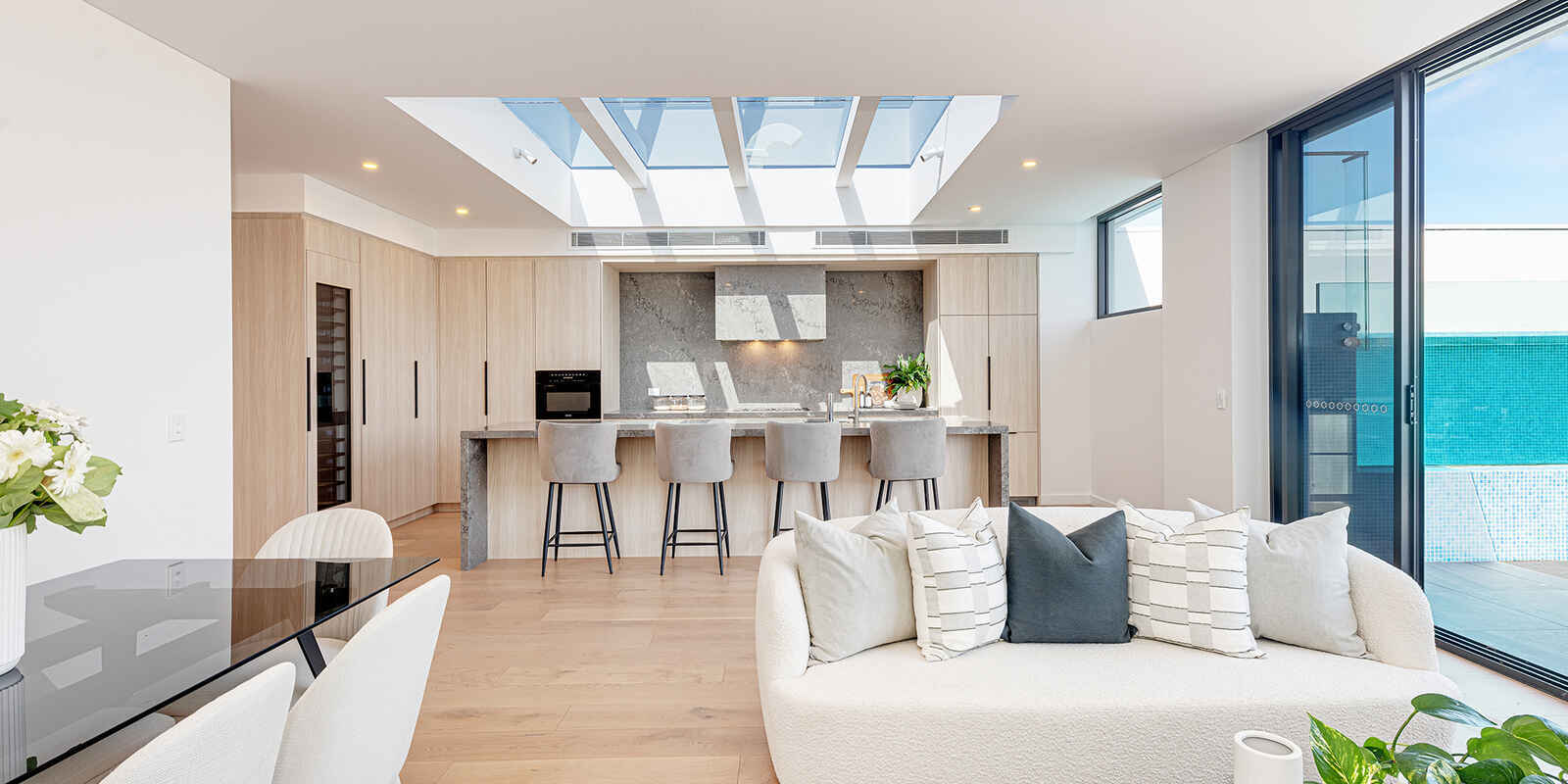 11/12 Amaroo Avenue Castle Cove