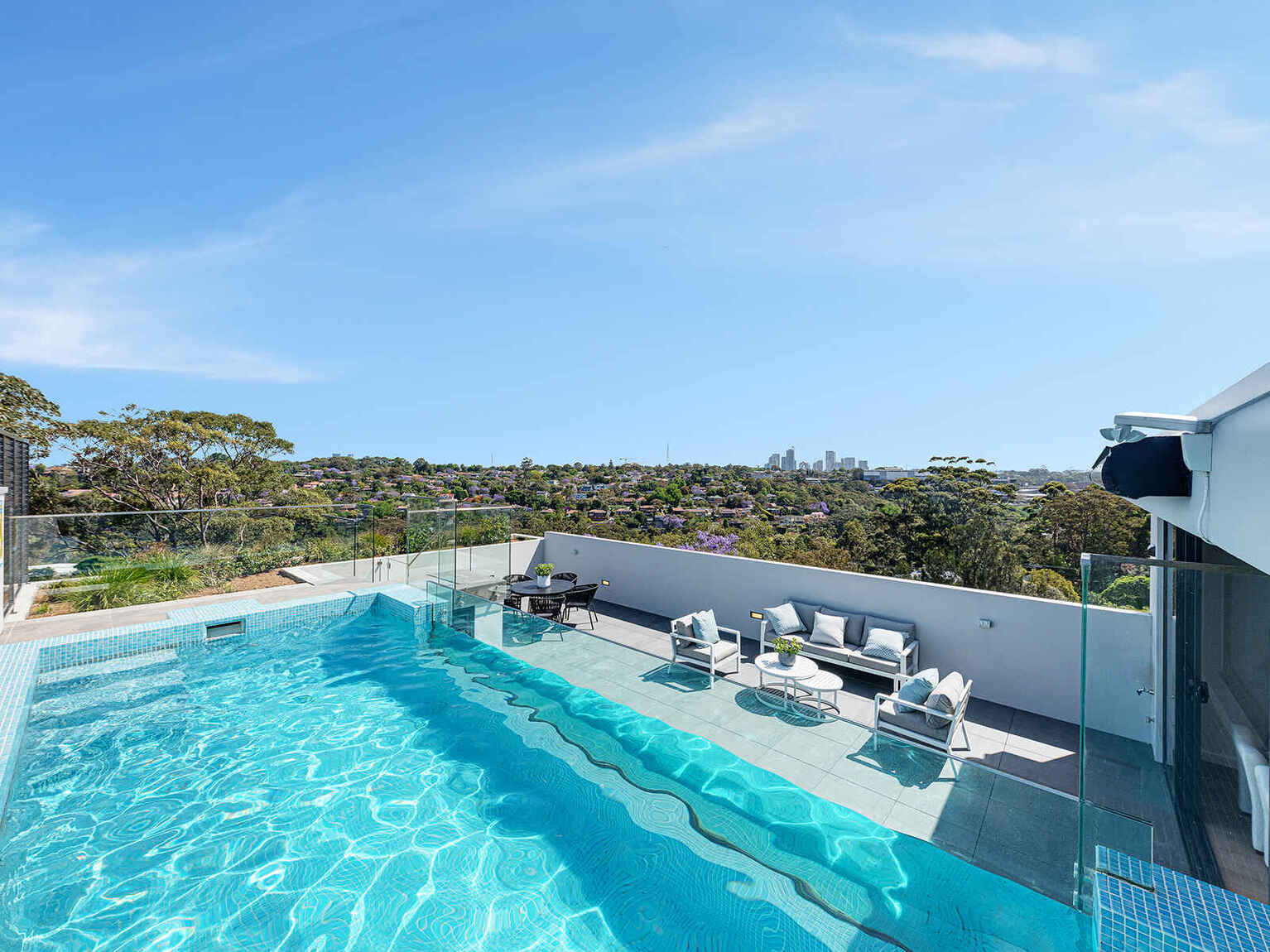 11/12 Amaroo Avenue Castle Cove