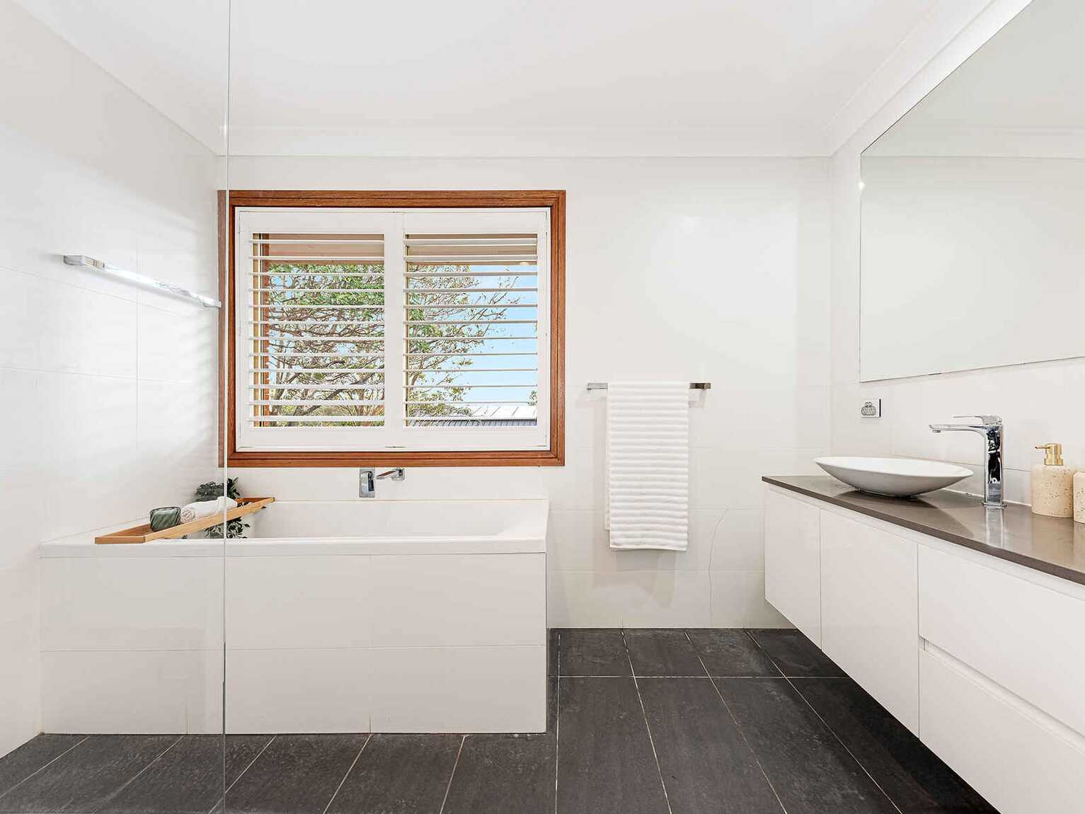 4 Weetawaa Road Northbridge