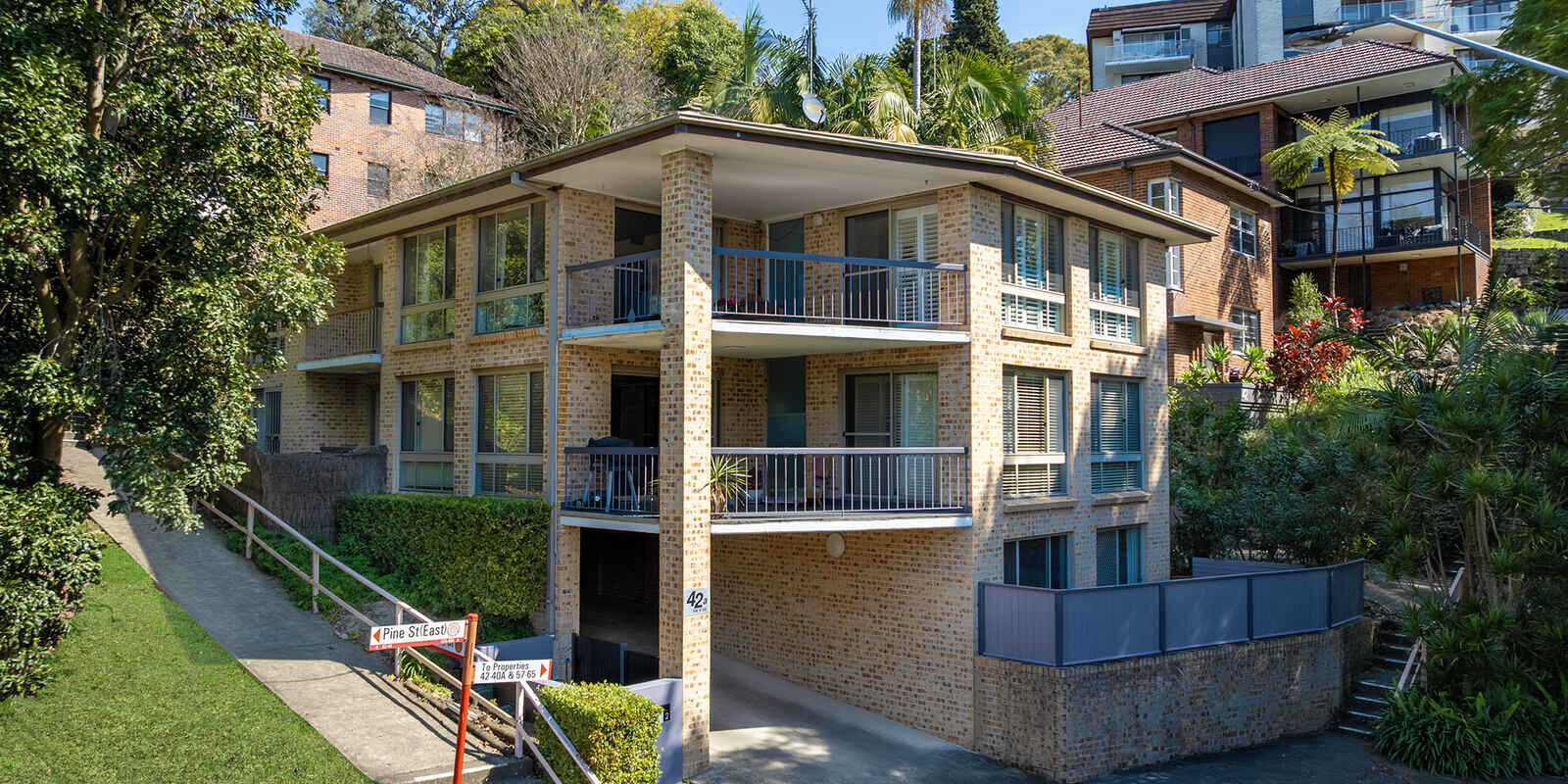 2/42A Pine Street East Cammeray 2/42A Pine Street East Cammeray