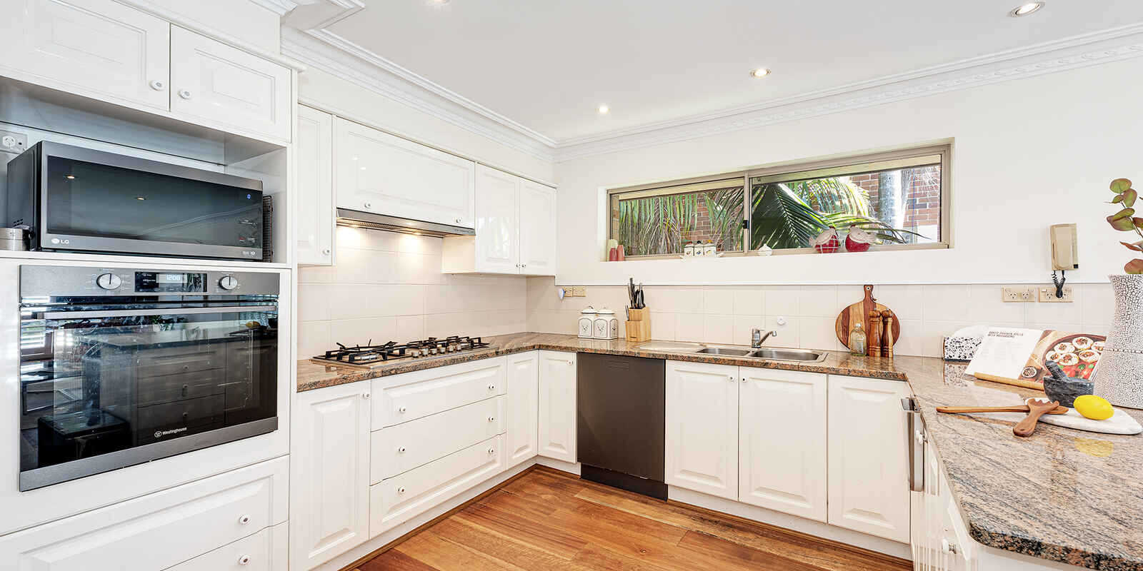 2/42A Pine Street East Cammeray 2/42A Pine Street East Cammeray