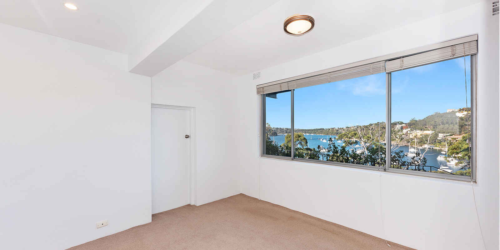 Flat 11 The Barricade Castlecrag