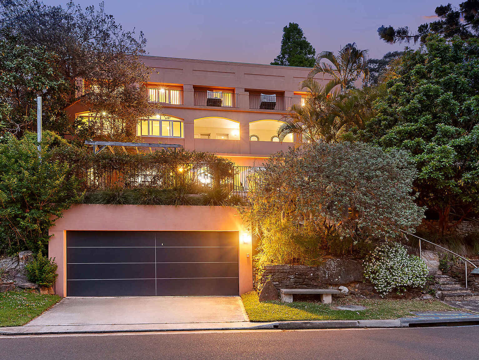 12 Rembrandt Drive Middle Cove