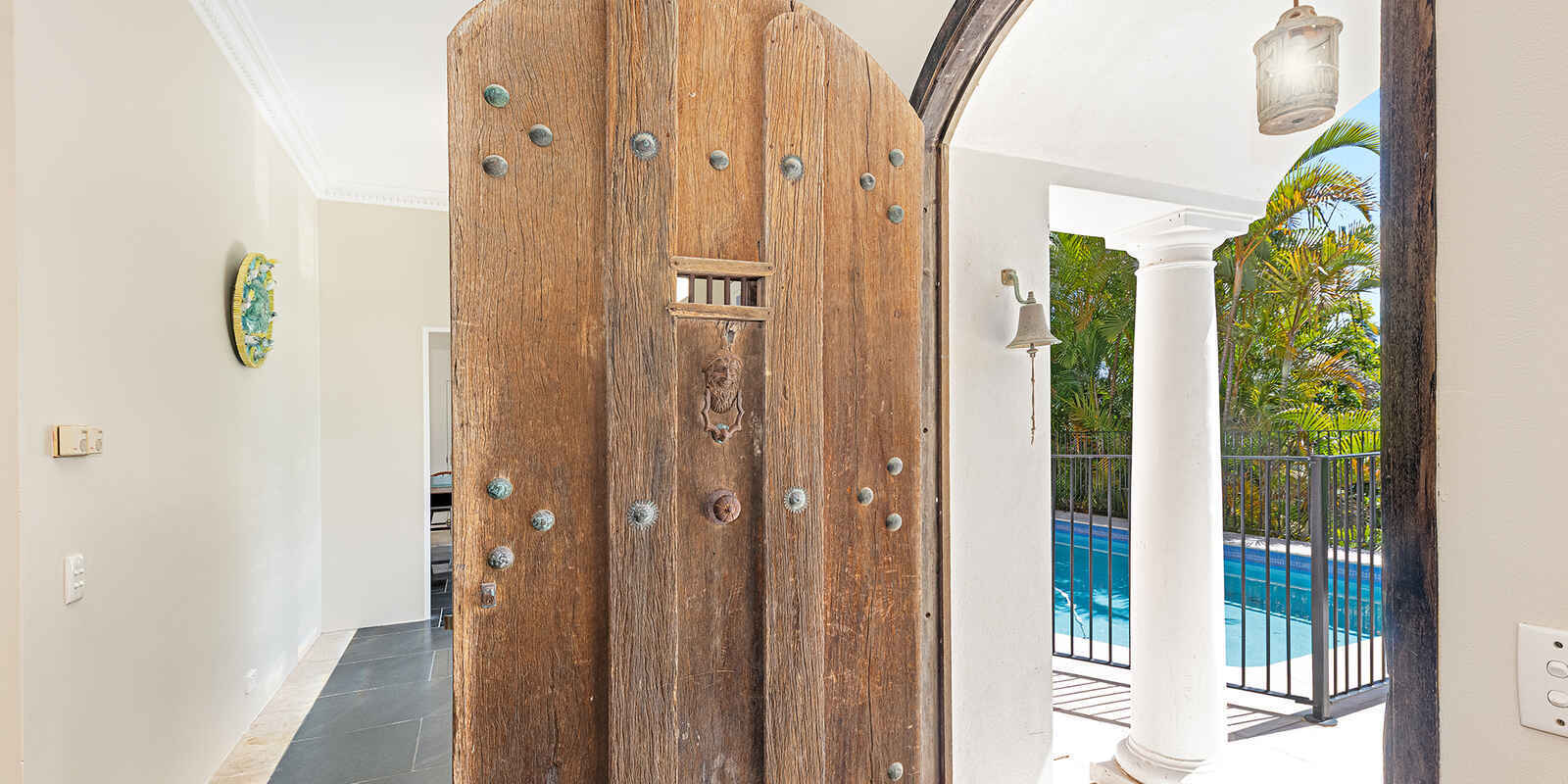 12 Rembrandt Drive Middle Cove 12 Rembrandt Drive Middle Cove