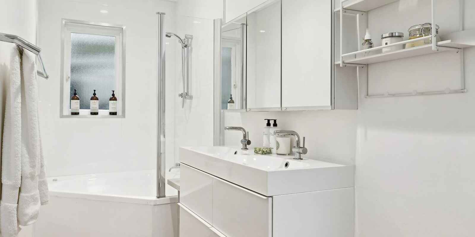 64 The Bulwark Castlecrag