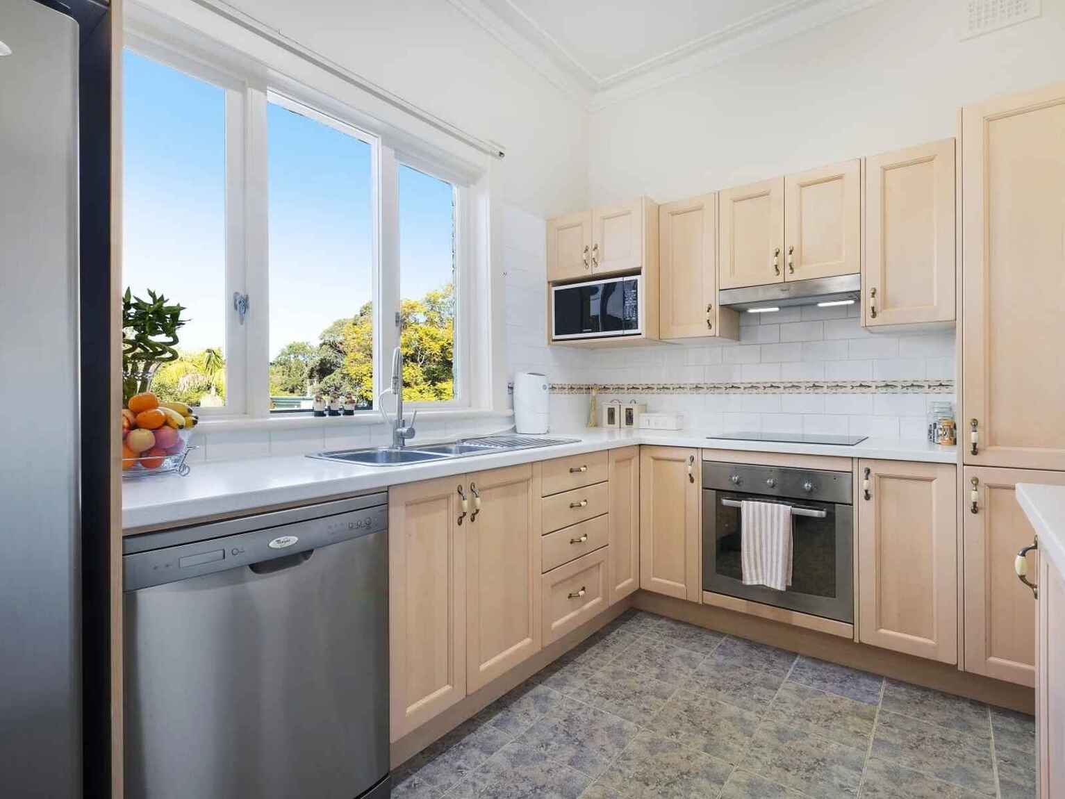 2 Merrenburn Avenue Naremburn