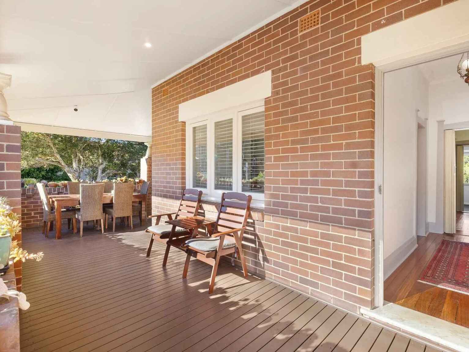 2 Merrenburn Avenue Naremburn