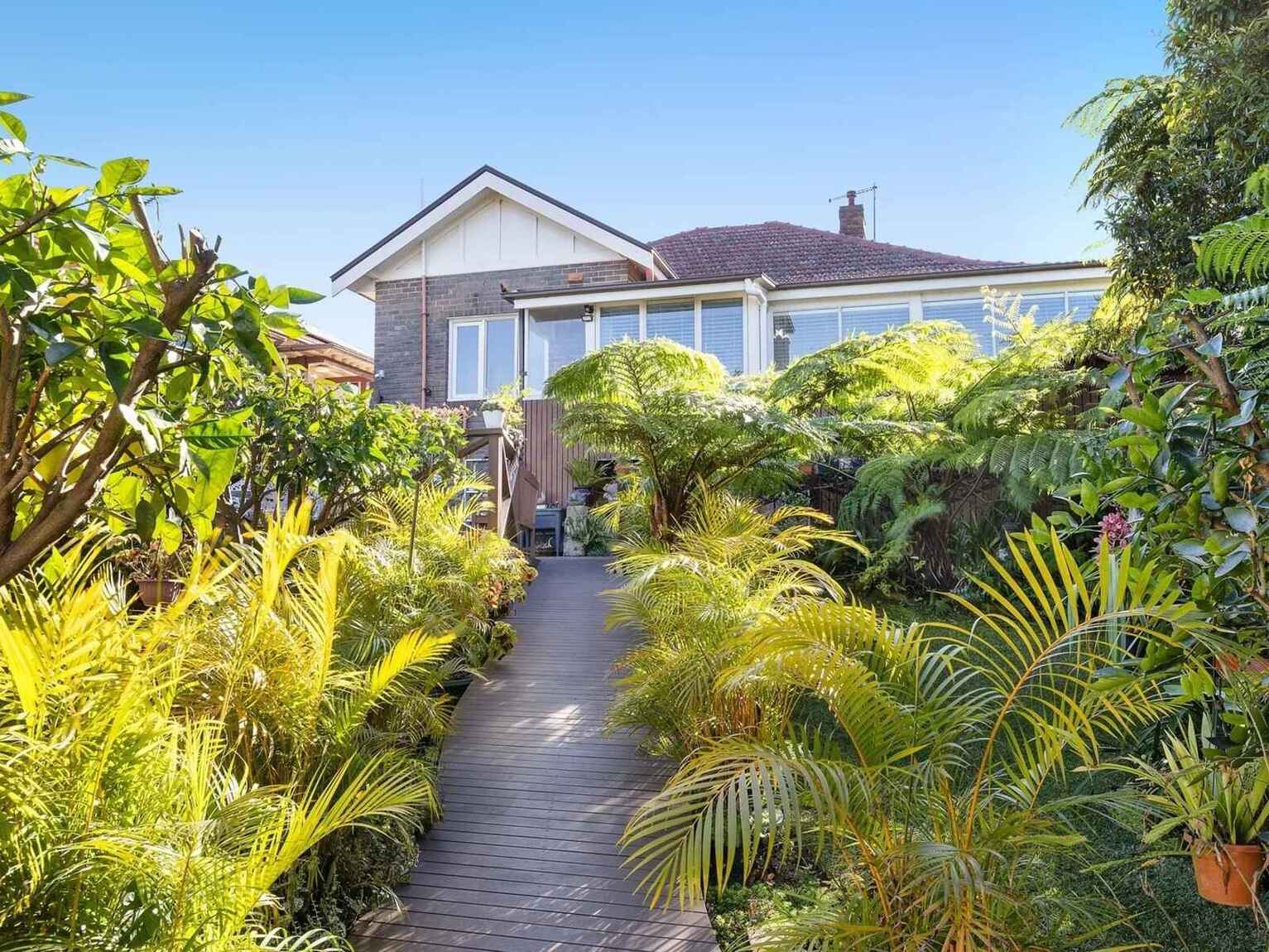 2 Merrenburn Avenue Naremburn