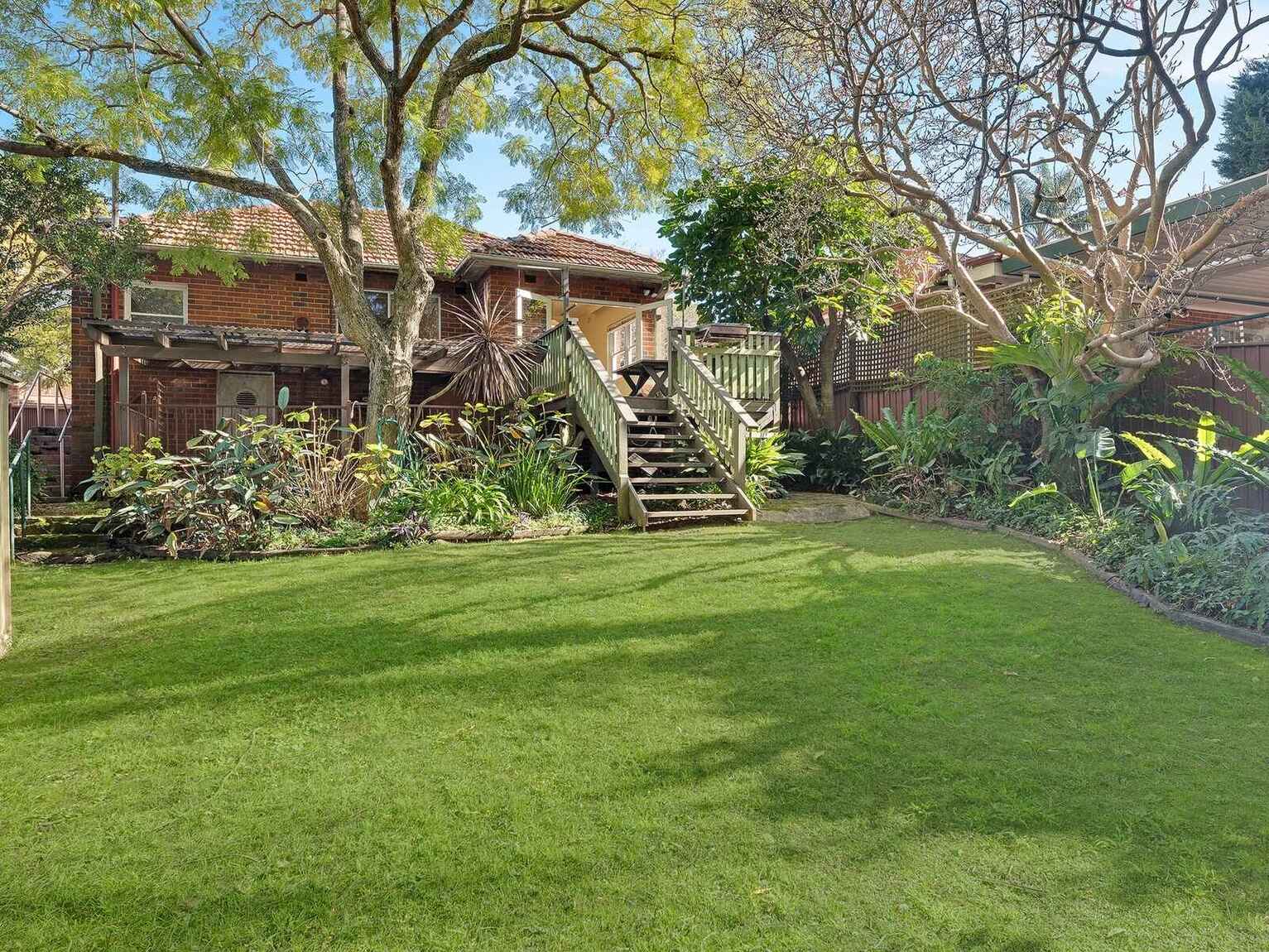 201 Eastern Valley Way Middle Cove