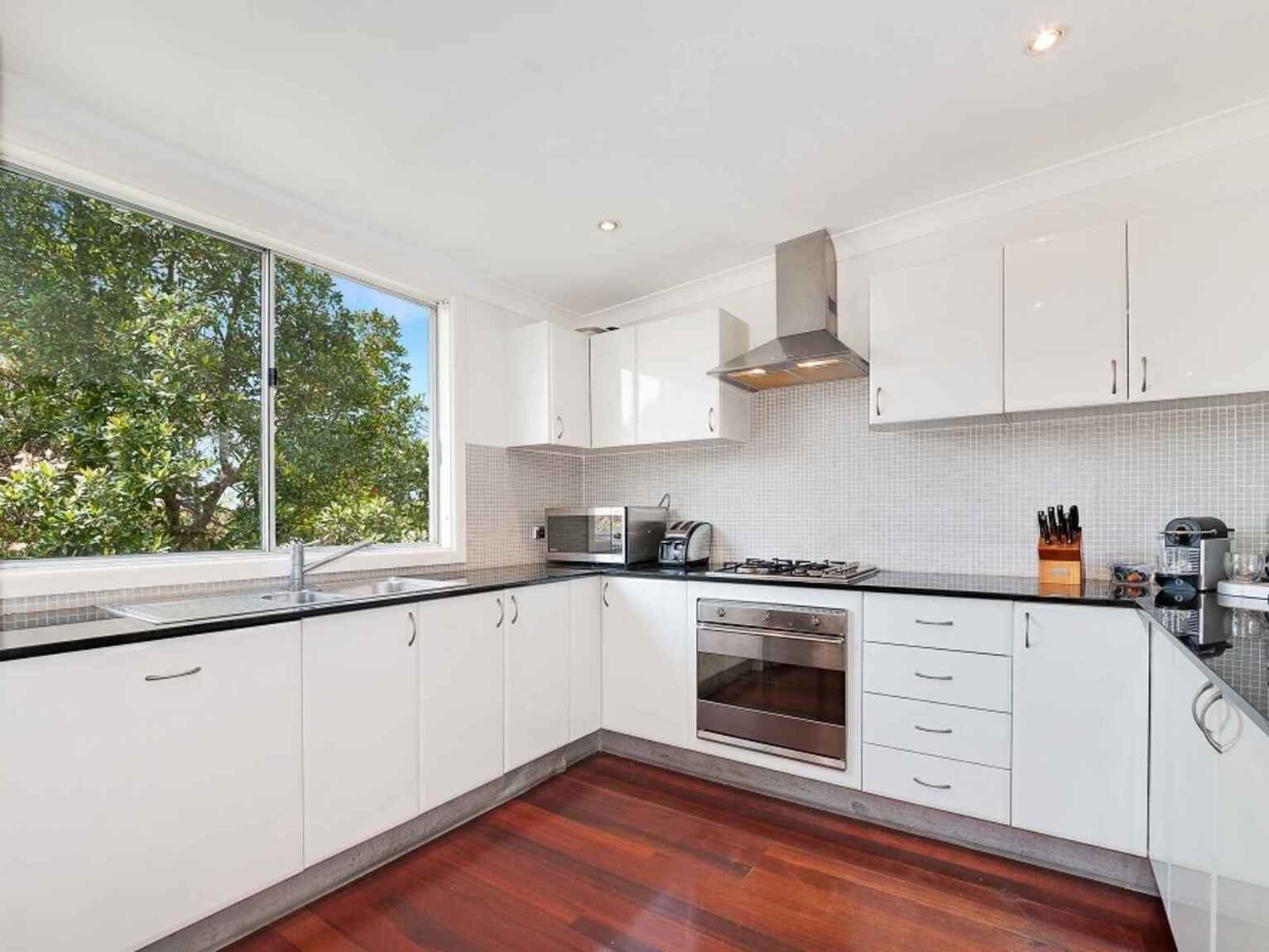 9 Salisbury Road  Willoughby