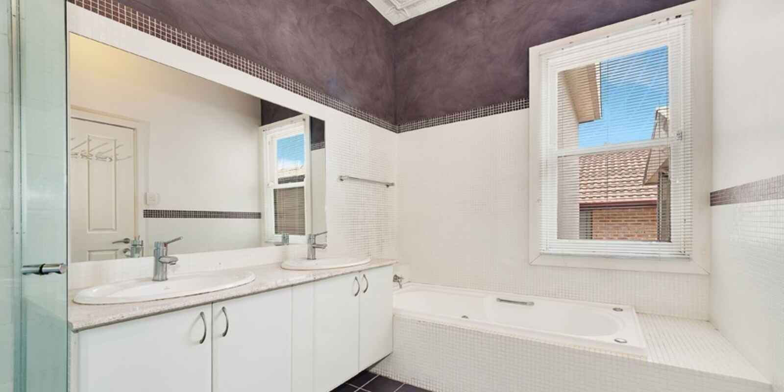 9 Salisbury Road  Willoughby