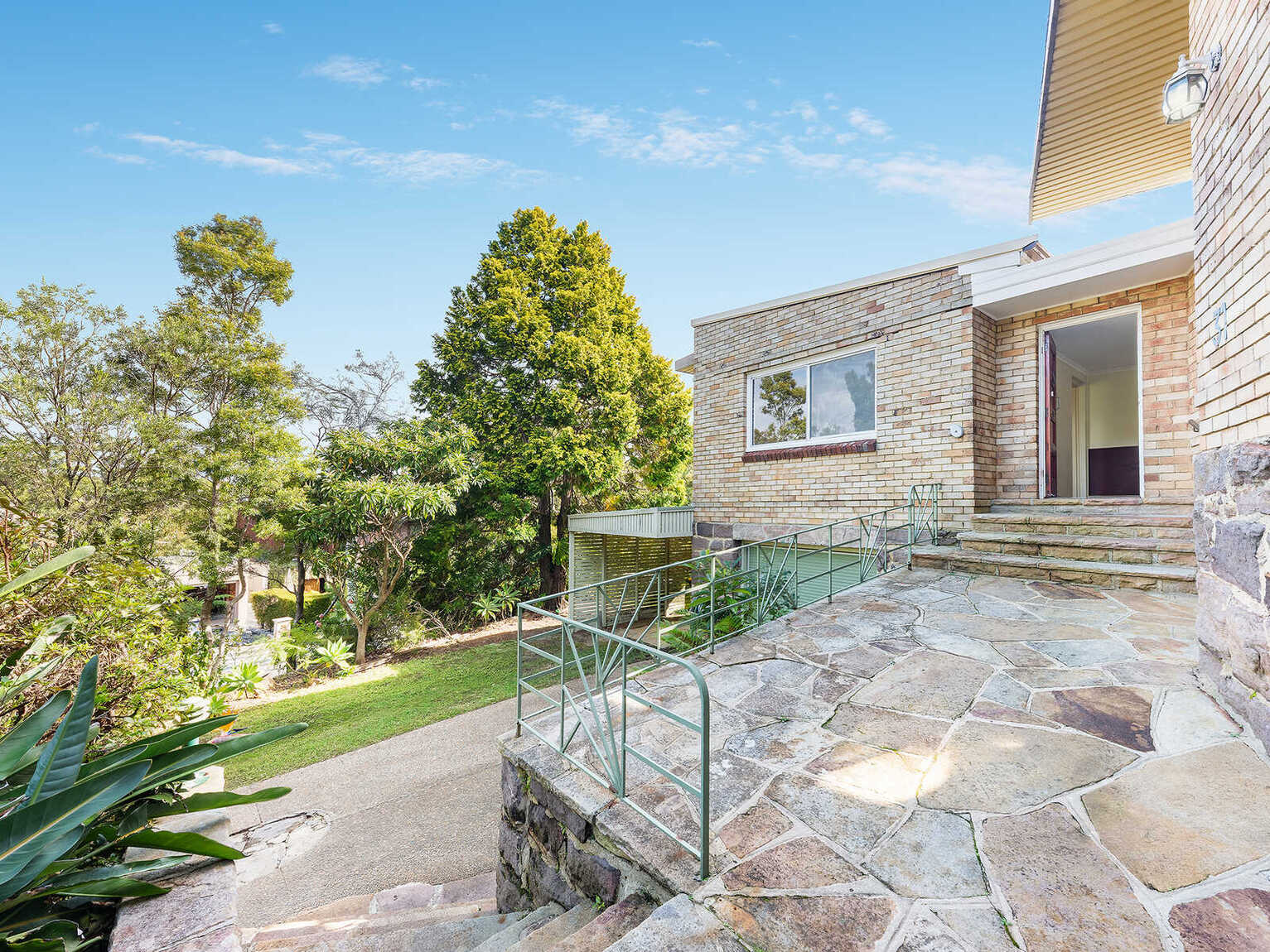 31 The Rampart Castlecrag 31 The Rampart Castlecrag