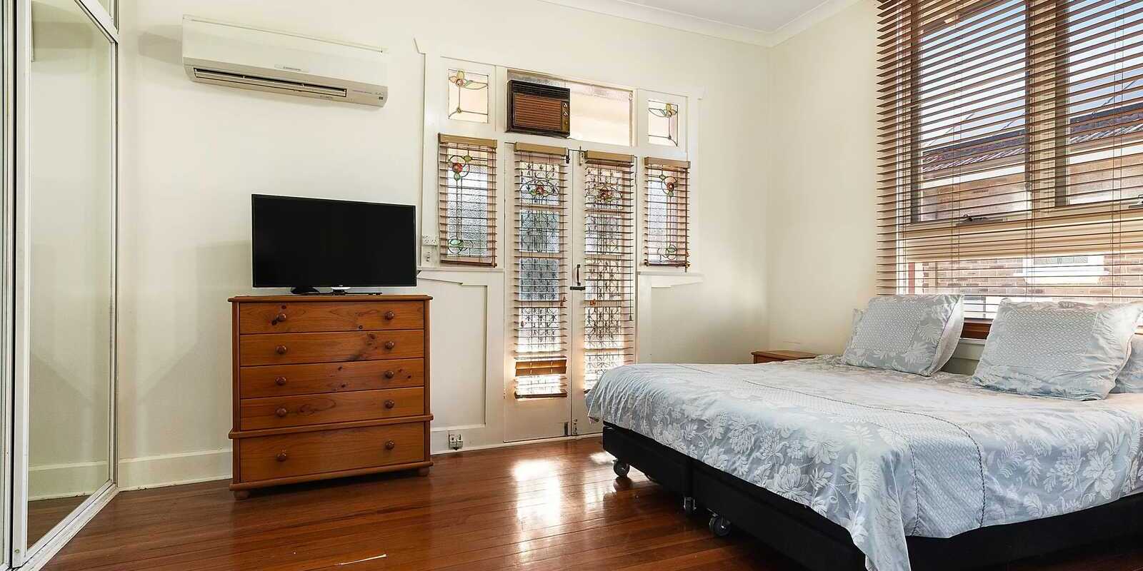 4 Merrenburn Ave Naremburn