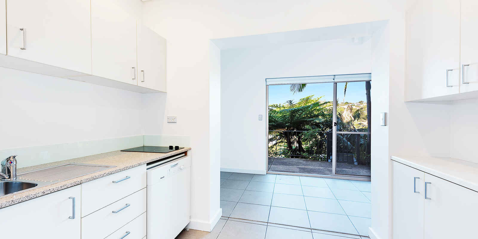 Flat 11 The Barricade Castlecrag