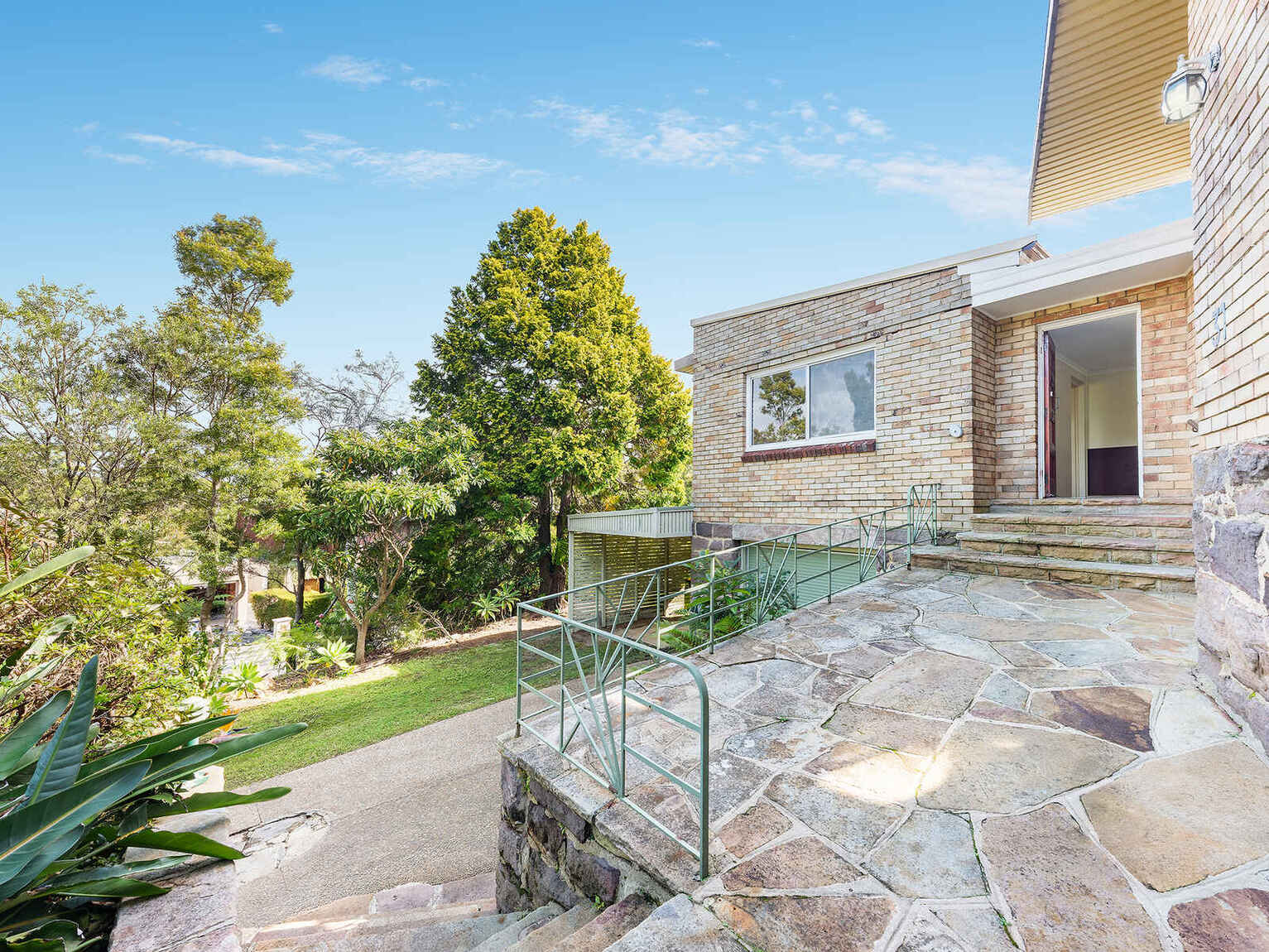 31 The Rampart Castlecrag
