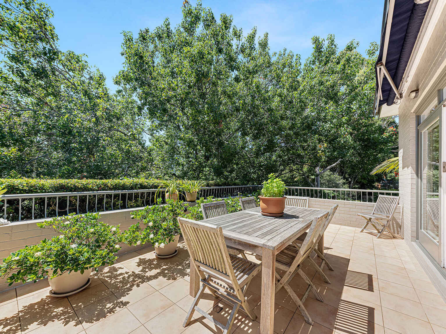 13 Glenroy Avenue Middle Cove
