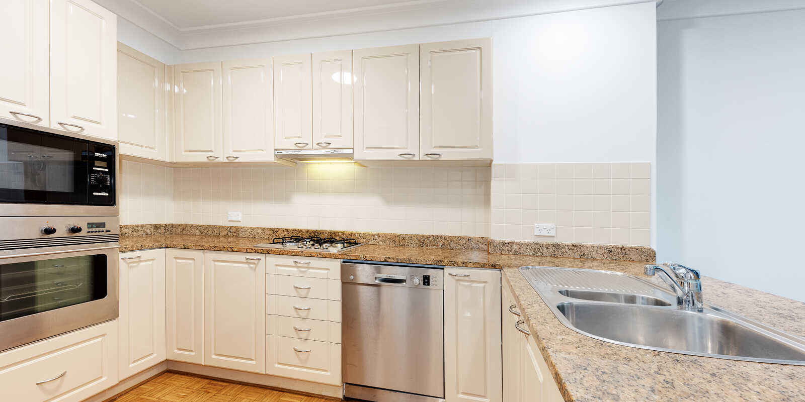 13/135 Sailors Bay Road Northbridge