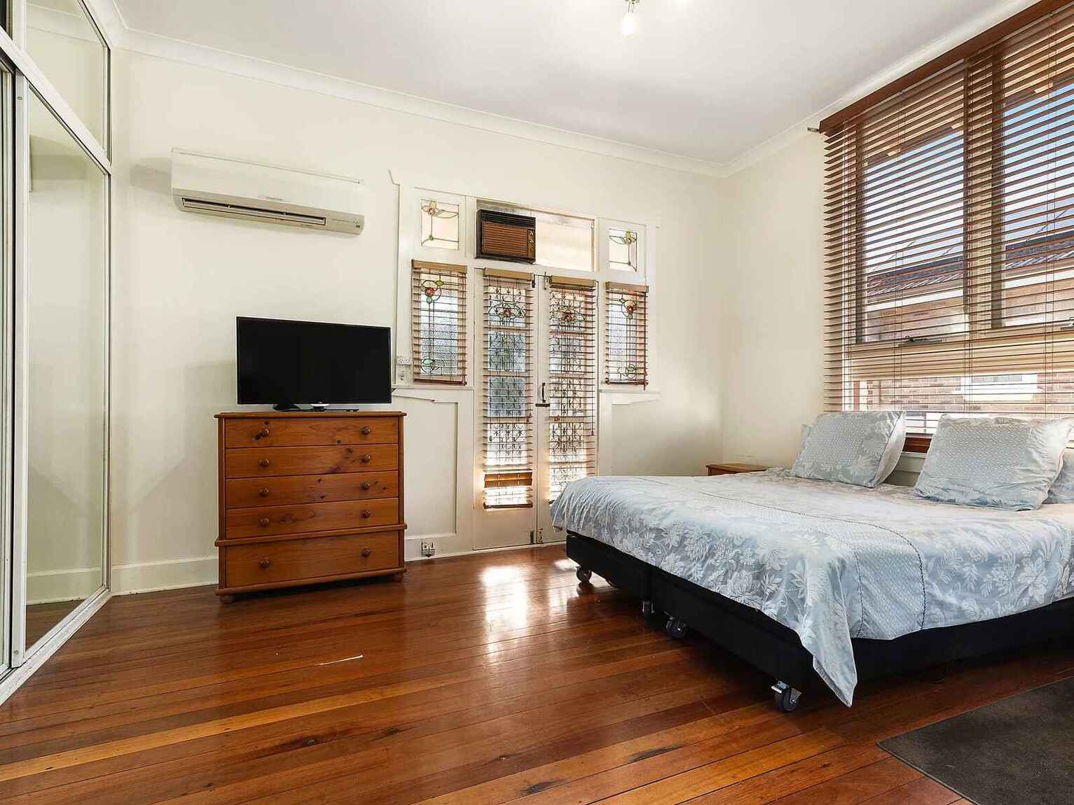 4 Merrenburn Ave Naremburn